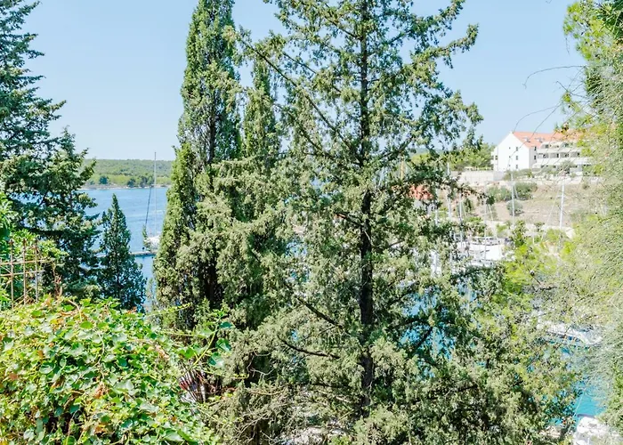 Semesterbostad Beba *